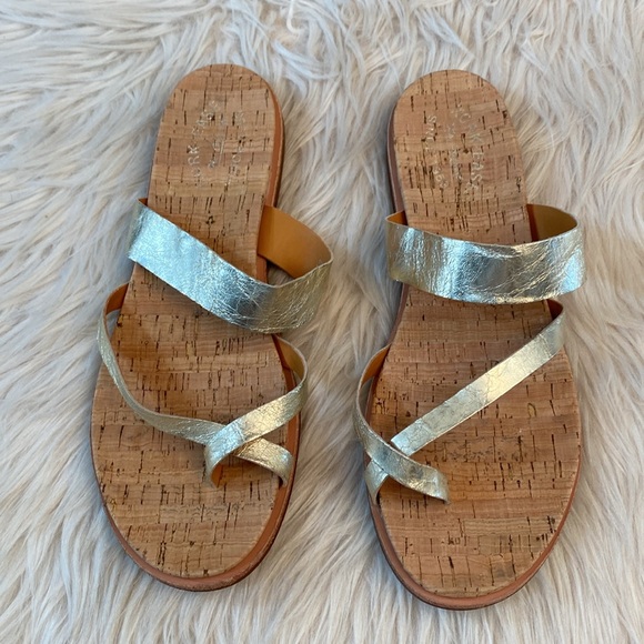 Kork-Ease Belinda Leather Metallic Gold Sandals, Size 11M - Picture 8 of 17